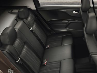 Peugeot 301 I, Седан — задние сиденья