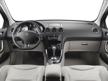 Peugeot 308 I Рестайлинг, Хэтчбек 5 дв. — передняя панель