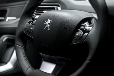 Peugeot 308 II, Универсал 5 дв. — рулевое колесо