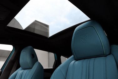 Peugeot 308 III, Универсал 5 дв. — передние сиденья