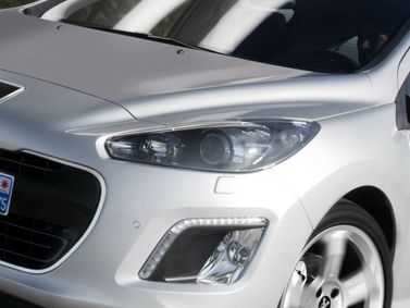 Peugeot 308 I Рестайлинг, Хэтчбек 5 дв. — передняя фара