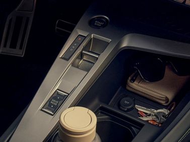 Peugeot 308 III Рестайлинг, Универсал 5 дв. — центральная консоль