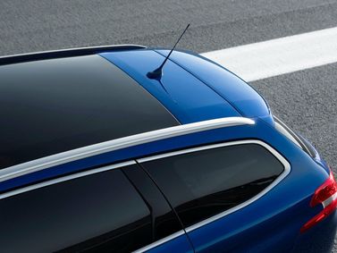 Peugeot 308 II Рестайлинг, Универсал 5 дв. — задняя часть автомобиля крупным планом