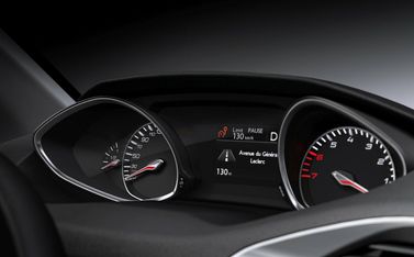 Peugeot 308 II, Универсал 5 дв. — панель приборов