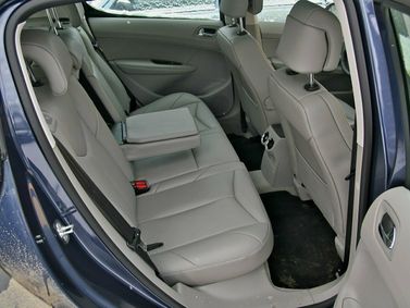 Peugeot 308 I, Хэтчбек 5 дв. — задние сиденья
