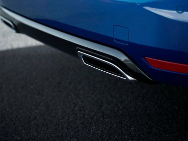 Peugeot 308 II Рестайлинг, Универсал 5 дв. — задняя часть автомобиля крупным планом