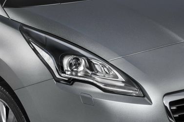 Peugeot 5008 I Рестайлинг, Минивэн — передняя фара