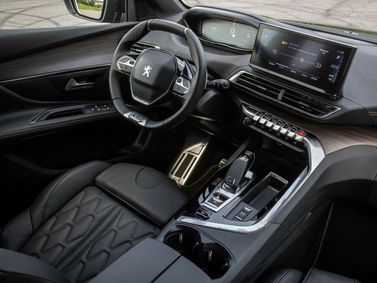 Peugeot 5008 II Рестайлинг, Внедорожник 5 дв. — место водителя