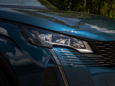 Peugeot 5008 II Рестайлинг, Внедорожник 5 дв. — передняя фара