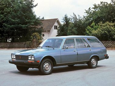 Peugeot 504, Универсал 5 дв. — вид спереди слева