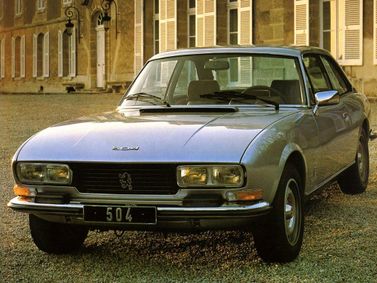 Peugeot 504, Хэтчбек 3 дв. — вид спереди справа