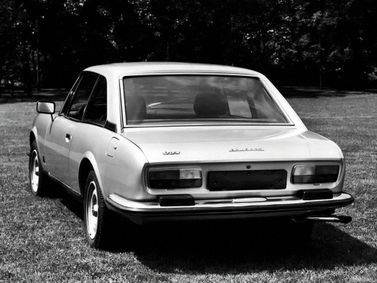 Peugeot 504, Хэтчбек 3 дв. — вид сзади слева