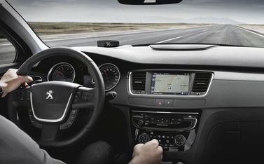 Peugeot 508 I Рестайлинг, Универсал 5 дв. — место водителя