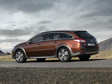 Peugeot 508 I, Универсал 5 дв. RXH — вид сзади справа