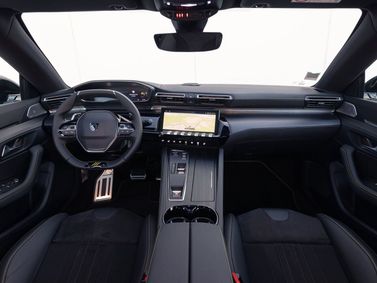 Peugeot 508 II Рестайлинг, Универсал 5 дв. — место водителя