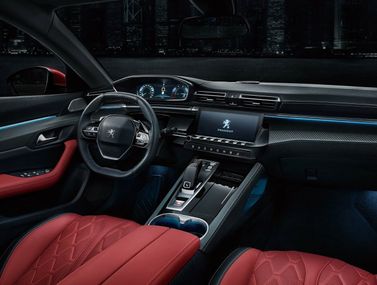 Peugeot 508 II, Седан L — общий вид салона