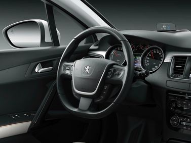Peugeot 508 I Рестайлинг, Универсал 5 дв. RXH — место водителя