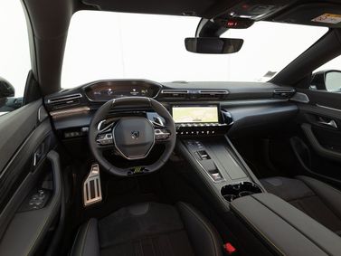 Peugeot 508 II Рестайлинг, Лифтбэк — место водителя