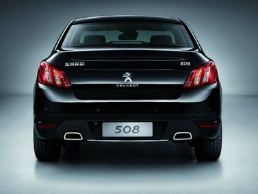 Peugeot 508 I، سيدان — منظر خلفي