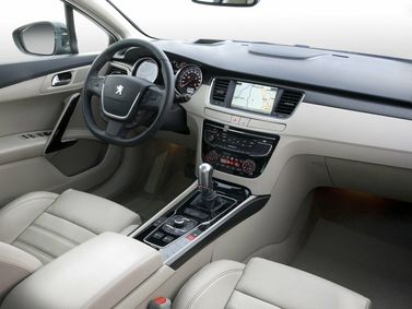 Peugeot 508 I, Универсал 5 дв. — передняя панель