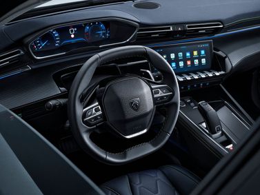 Peugeot 508 II Рестайлинг, Седан L — место водителя