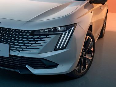 Peugeot 508 II Рестайлинг, Седан L — вид спереди