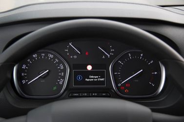 Peugeot Expert III, Фургон — панель приборов