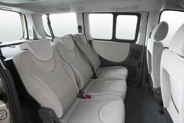 Peugeot Expert II Рестайлинг, Минивэн Long — задние сиденья