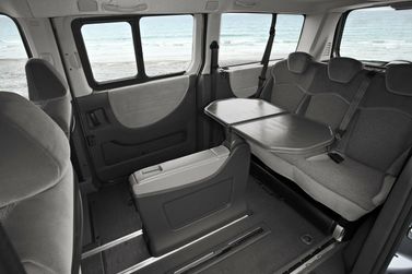 Peugeot Expert II Рестайлинг, Минивэн Long — задние сиденья