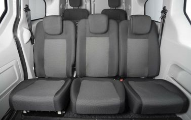 Peugeot Partner II Рестайлинг 2, Компактвэн Tour — задние сиденья
