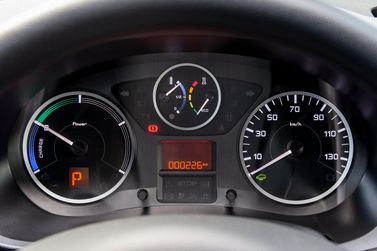 Peugeot Partner فيس ليفت الثاني، فان — لوحة العدادات