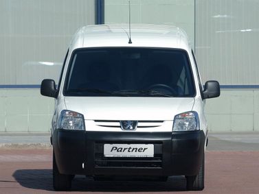 Peugeot Partner أنا فيس ليفت، فان — منظر أمامي