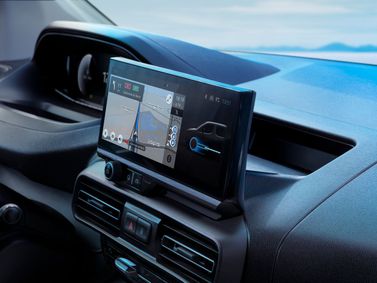 Peugeot Partner III Рестайлинг, Фургон L1 — экран мультимедийной системы
