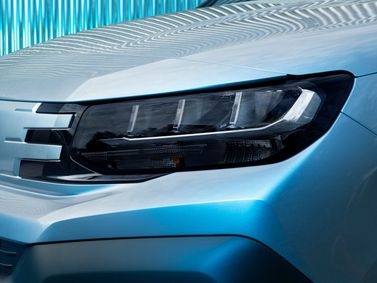 Peugeot Partner III Рестайлинг, Фургон L1 — передняя фара