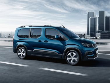 Peugeot Rifter I، فان مدمج Long — منظر أمامي أيمن