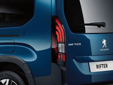 Peugeot Rifter I، فان مدمج Long — الجزء الخلفي من السيارة عن قرب
