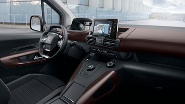 Peugeot Rifter I, Компактвэн — передняя панель