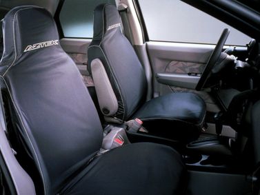 Pontiac Aztek، دفع رباعي 5 أبواب — المقاعد الأمامية