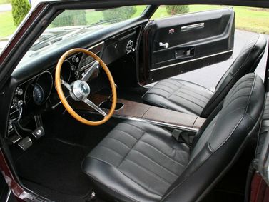 Pontiac Firebird I، كوبيه - سقف صلب — منطقة السائق
