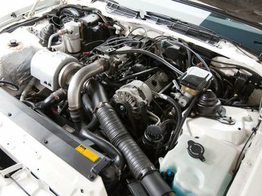 Pontiac Firebird ثالثاً، كوبيه — حجرة المحرك