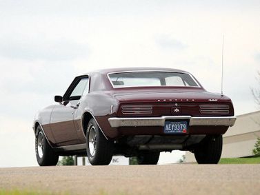 Pontiac Firebird I، كوبيه - سقف صلب — منظر خلفي أيسر