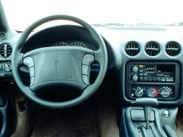 Pontiac Firebird رابعاً، كوبيه — لوحة القيادة