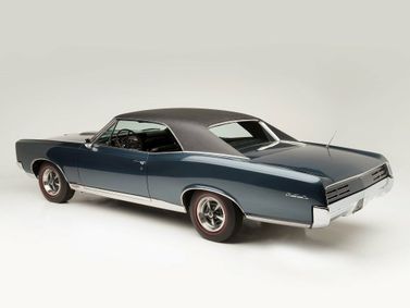 Pontiac GTO I، كوبيه — منظر خلفي بزاوية ثلاثة أرباع
