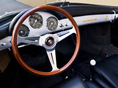 Porsche 356 II (A), Купе — место водителя