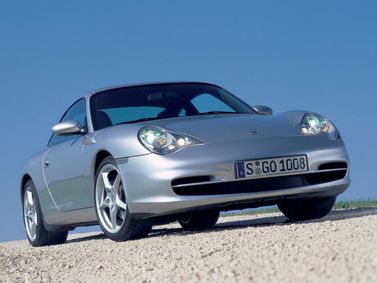 Porsche 911 عملية فيس ليفت V (996)، كوبيه — منظر أمامي أيمن