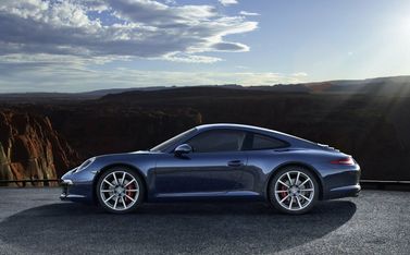 Porsche 911 سابعاً (991)، كوبيه — منظر من الجانب الأيسر