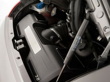 Porsche 911 VI (997) Рестайлинг, Купе — моторный отсек
