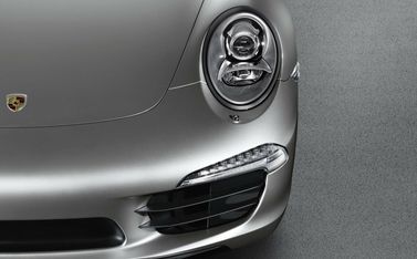 Porsche 911 سابعاً (991)، قابلة للتحويل — الجزء الأمامي من السيارة عن قرب