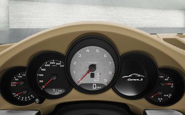 Porsche 911 سابعاً (991)، كوبيه — لوحة العدادات