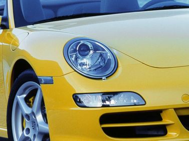 Porsche 911 السادس (997)، قابلة للتحويل — الجزء الأمامي من السيارة عن قرب
